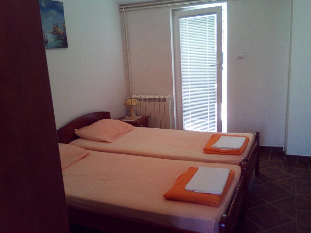 Apartments Mitrovic Podlicak Свети-Стефан Экстерьер фото