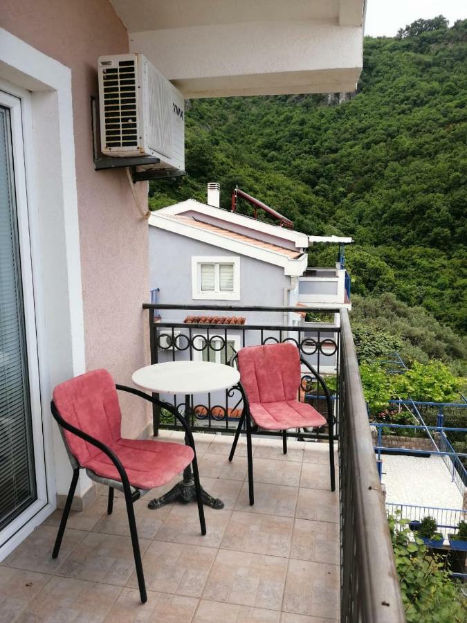Apartments Mitrovic Podlicak Свети-Стефан Экстерьер фото